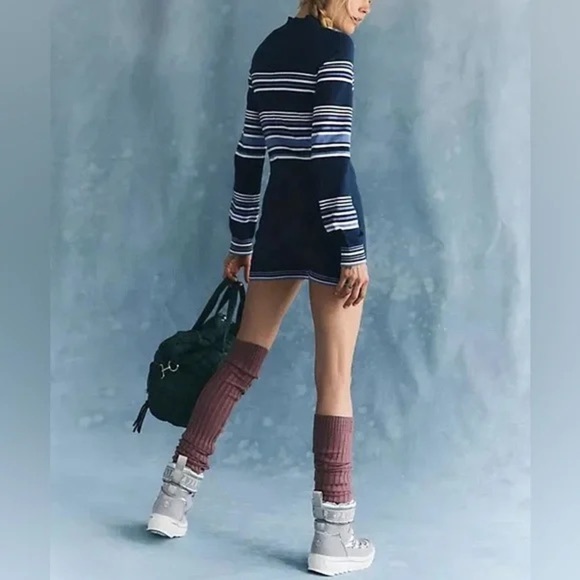 FP movement it’s cold outside playsuit M NWOT - Picture 3 of 6